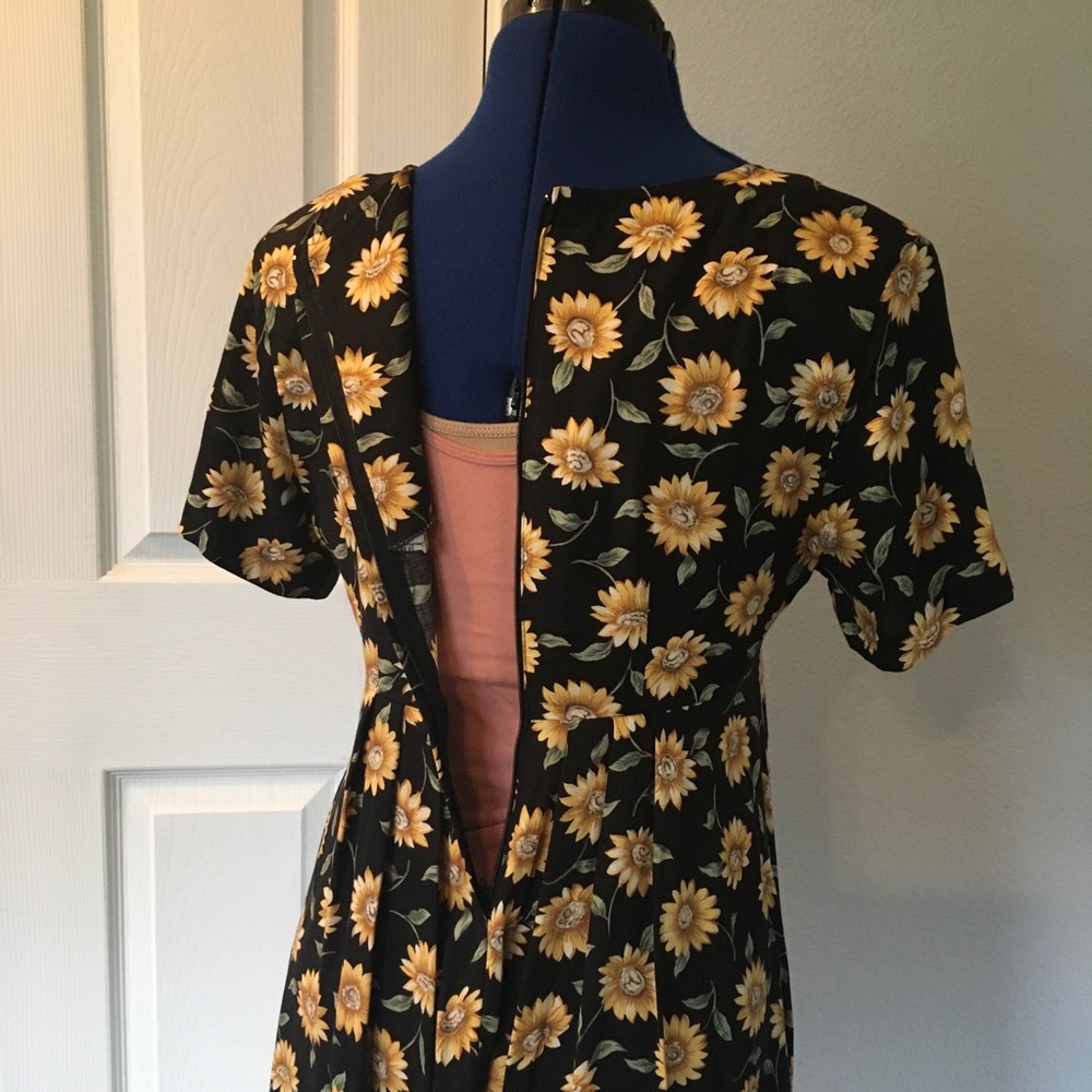 Vintage MsChoice California Sunflower Print Black Floral Mini Dress - Picture 11 of 15